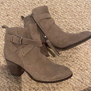 Sam Edelman size 6 never worn booties